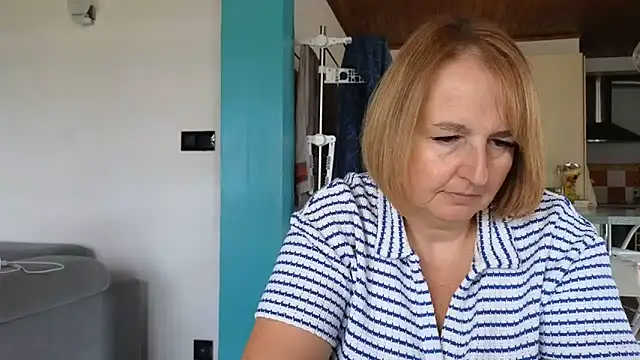 Snapshot of Sandcoq chatting on 06/02/26, 08:27 Sandcoq online show from 06/02/26, 08:27