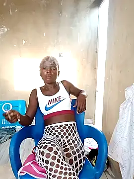 Snapshot of Crazybitchtheanalgoddess4 chatting on 12/13/24, 04:38 Crazybitchtheanalgoddess4 online show from 12/13/24, 04:38