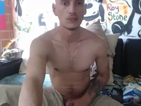 roystonee01 online show from 10/28/25, 10:23