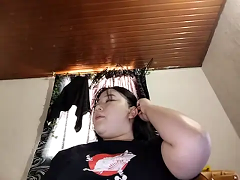 Snapshot of sharyl_24 chatting on 03/25/26, 08:48 sharyl 24 online show from 03/25/26, 08:48