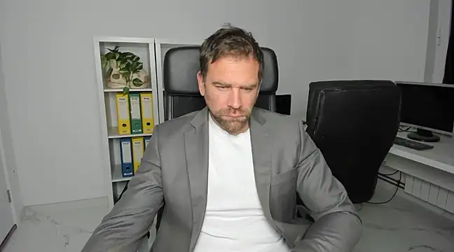 John-E-Dough online show from 12/06/24, 05:53