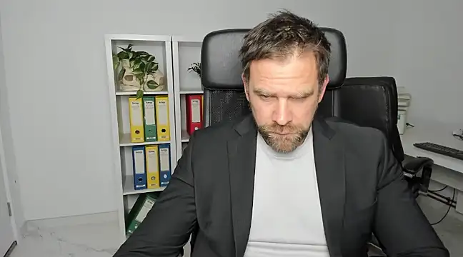 John-E-Dough online show from 12/18/24, 03:58