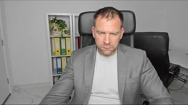 John-E-Dough online show from 12/26/24, 05:04