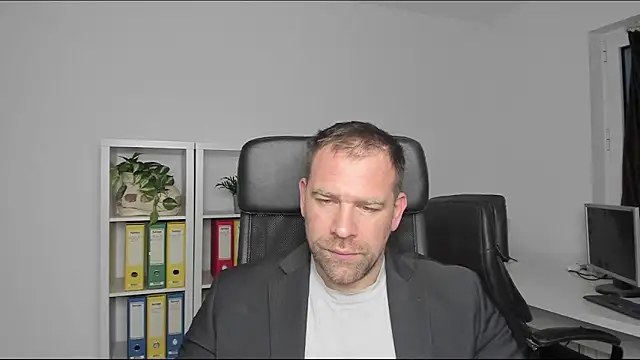 John-E-Dough online show from 12/27/24, 05:52