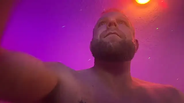 Snapshot of Dani_Dragon69 chatting on 12/19/24, 08:23 Dani Dragon69 online show from 12/19/24, 08:23