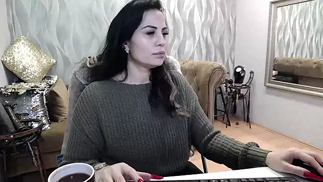 Sara Poison online show from 10/04/25, 02:20