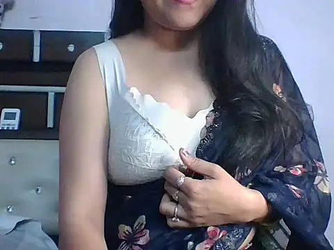 santurmom online show from 04/12/26, 06:35