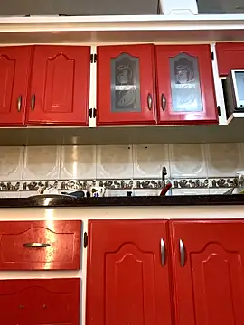 sweetsofia18 online show from 10/18/25, 05:03