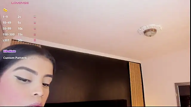 sweetsofia18 online show from 11/22/25, 11:26