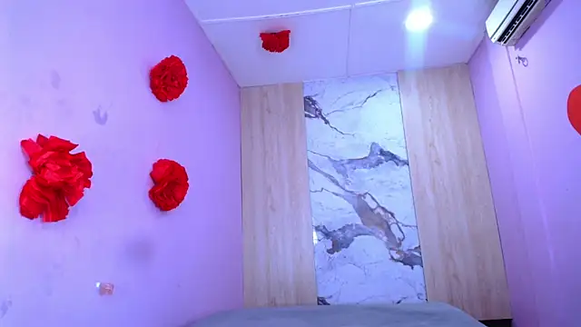 Charlotte Love10 online show from 02/22/25, 06:08