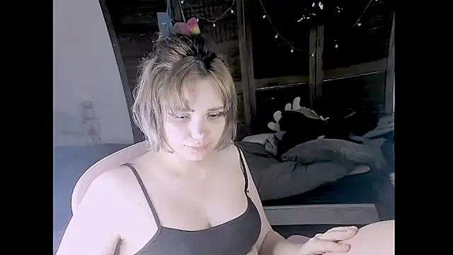 madokapruriens online show from 11/16/25, 03:45