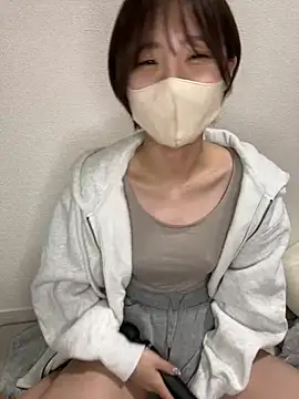 -x MIU x online show from 03/12/25, 10:48