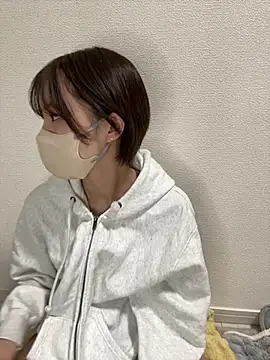 -x MIU x online show from 03/17/25, 10:17