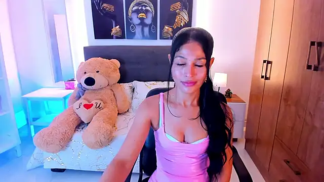 Snapshot of saralife chatting on 02/26/25, 04:14 saralife online show from 02/26/25, 04:14