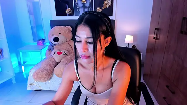 Snapshot of saralife chatting on 03/07/25, 01:40 saralife online show from 03/07/25, 01:40