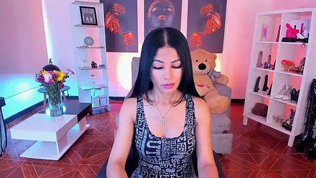 Snapshot of saralife chatting on 11/04/25, 11:09 saralife online show from 11/04/25, 11:09