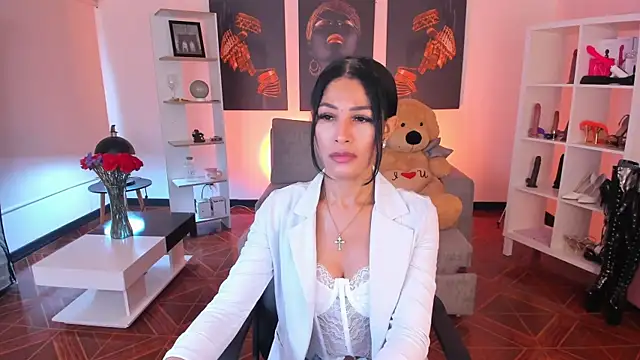 Snapshot of saralife chatting on 11/28/25, 12:08 saralife online show from 11/28/25, 12:08