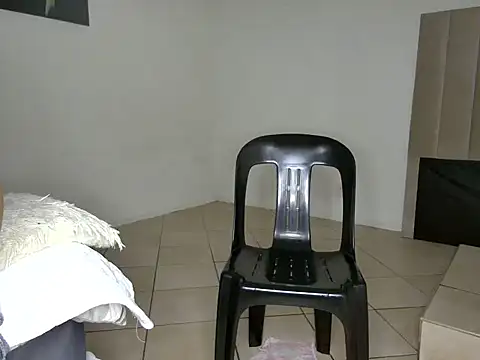 Pearl 00 online show from 03/02/25, 12:31