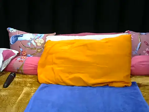 Pearl 00 online show from 05/16/26, 03:00