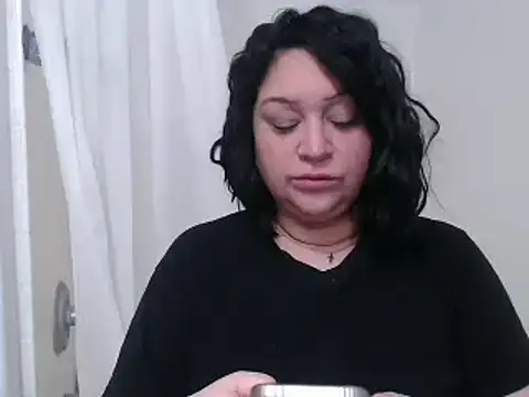 AlyssiaAmoreXO online show from 01/15/25, 03:50