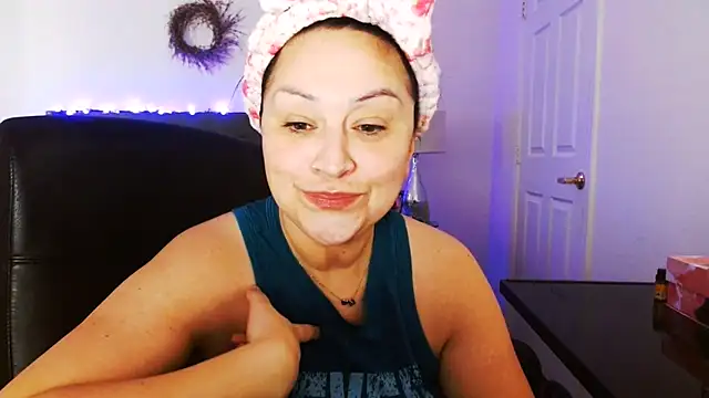 Snapshot of AlyssiaAmoreXO chatting on 07/09/26, 04:22 AlyssiaAmoreXO online show from 07/09/26, 04:22