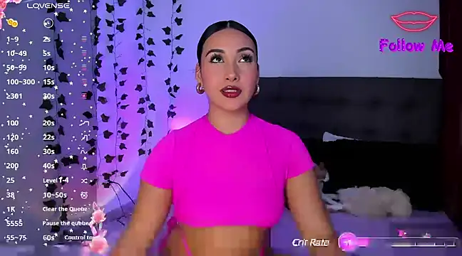 Snapshot of charlotte_james0 chatting on 12/10/24, 01:43 charlotte james0 online show from 12/10/24, 01:43