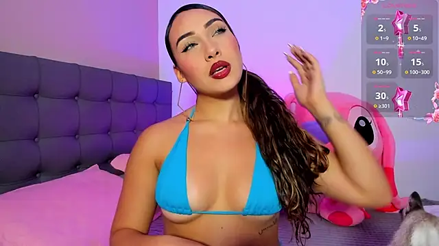 Snapshot of charlotte_james0 chatting on 10/03/25, 02:41 charlotte james0 online show from 10/03/25, 02:41