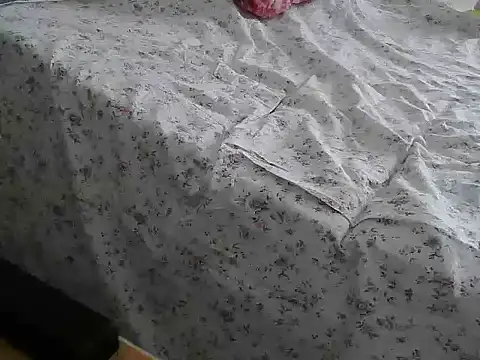 Snapshot of VeneRed chatting on 06/19/26, 12:31 VeneRed online show from 06/19/26, 12:31