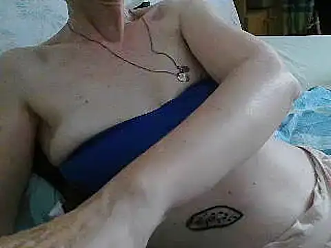 Snapshot of VeneRed chatting on 06/27/26, 12:22 VeneRed online show from 06/27/26, 12:22