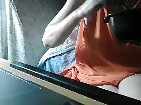 Snapshot of VeneRed chatting on 07/20/26, 06:54 VeneRed online show from 07/20/26, 06:54