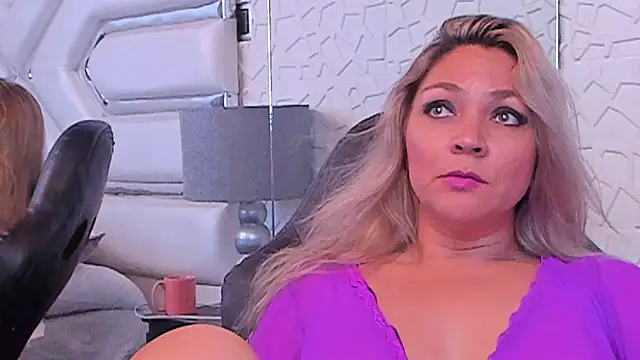 MalorySweet online show from 01/30/25, 03:40