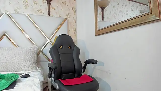 MalorySweet online show from 02/15/26, 02:25