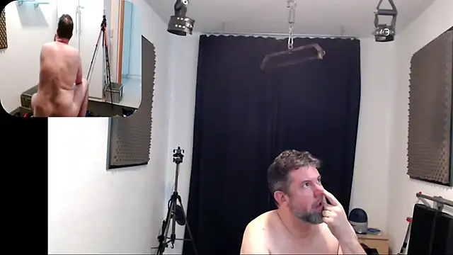 Snapshot of french_slave1 chatting on 04/03/26, 12:47 french slave1 online show from 04/03/26, 12:47