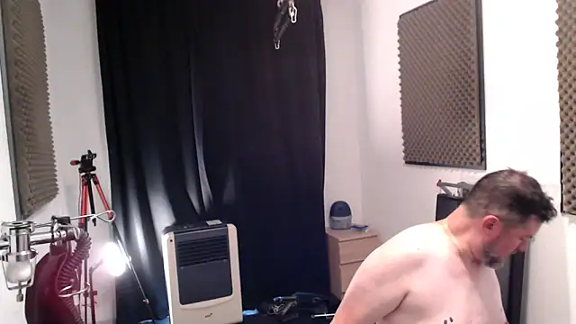 Snapshot of french_slave1 chatting on 06/06/26, 01:38 french slave1 online show from 06/06/26, 01:38