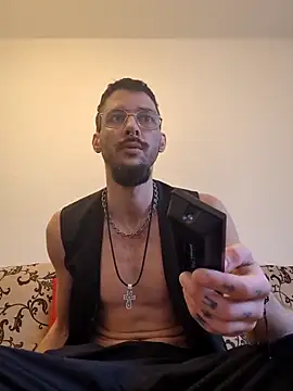 Snapshot of casualtimepassenger chatting on 01/11/25, 02:25 casualtimepassenger online show from 01/11/25, 02:25