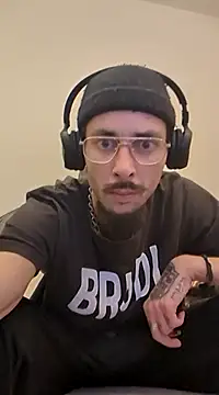 Snapshot of casualtimepassenger chatting on 02/24/25, 07:30 casualtimepassenger online show from 02/24/25, 07:30