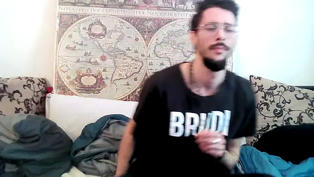 Snapshot of casualtimepassenger chatting on 02/26/25, 12:47 casualtimepassenger online show from 02/26/25, 12:47