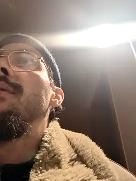 Snapshot of casualtimepassenger chatting on 02/28/25, 11:45 casualtimepassenger online show from 02/28/25, 11:45