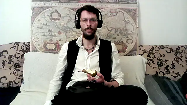 Snapshot of casualtimepassenger chatting on 03/04/25, 08:49 casualtimepassenger online show from 03/04/25, 08:49