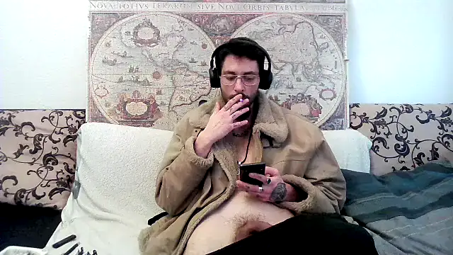 Snapshot of casualtimepassenger chatting on 03/07/25, 06:02 casualtimepassenger online show from 03/07/25, 06:02