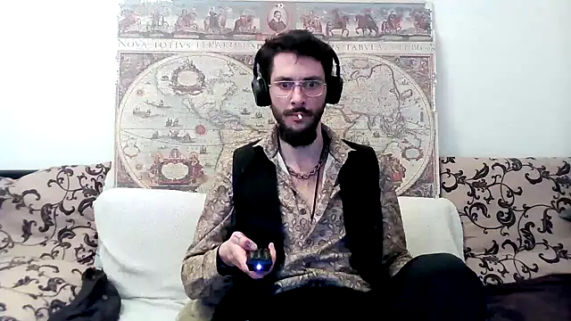 Snapshot of casualtimepassenger chatting on 03/16/25, 12:01 casualtimepassenger online show from 03/16/25, 12:01