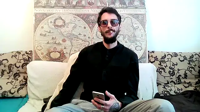 Snapshot of casualtimepassenger chatting on 03/17/25, 02:12 casualtimepassenger online show from 03/17/25, 02:12