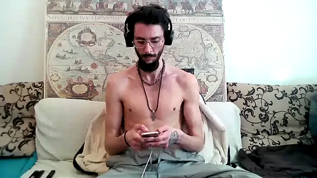 Snapshot of casualtimepassenger chatting on 03/18/25, 06:57 casualtimepassenger online show from 03/18/25, 06:57