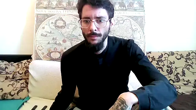 Snapshot of casualtimepassenger chatting on 03/19/25, 11:06 casualtimepassenger online show from 03/19/25, 11:06