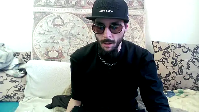 Snapshot of casualtimepassenger chatting on 03/21/25, 10:06 casualtimepassenger online show from 03/21/25, 10:06