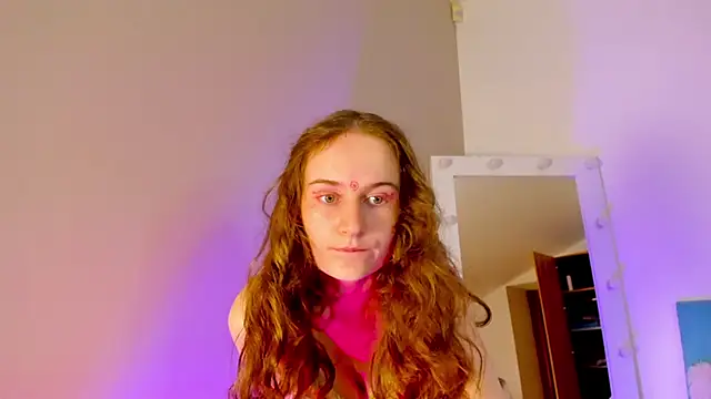 Snapshot of L1ittle_kitty_ chatting on 10/13/25, 05:29 L1ittle kitty  online show from 10/13/25, 05:29