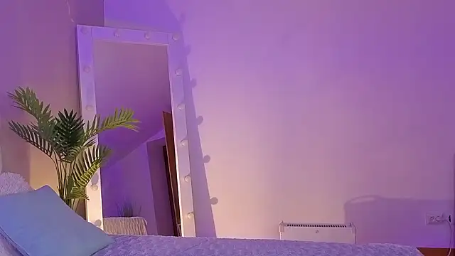 L1ittle kitty  online show from 03/12/26, 06:19