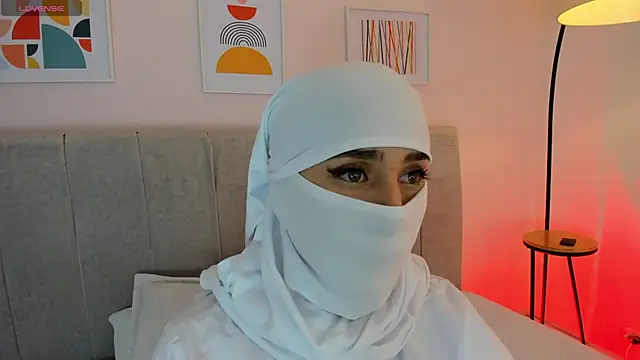 rawiya online show from 10/10/25, 12:04