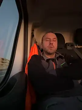 Lecatore80 online show from 11/27/25, 04:09