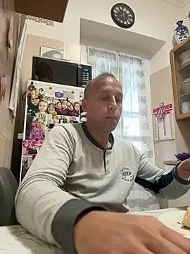 Lecatore80 online show from 04/19/26, 06:02